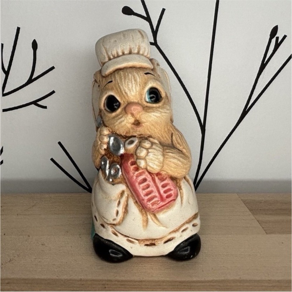 Woodlander Hand Painted Stoneware Nurse Rabbit Figurine VTG